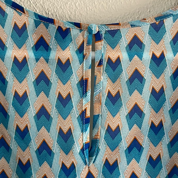 Rue 21, turquoise/orange/white top, size Medium - Picture 4 of 4